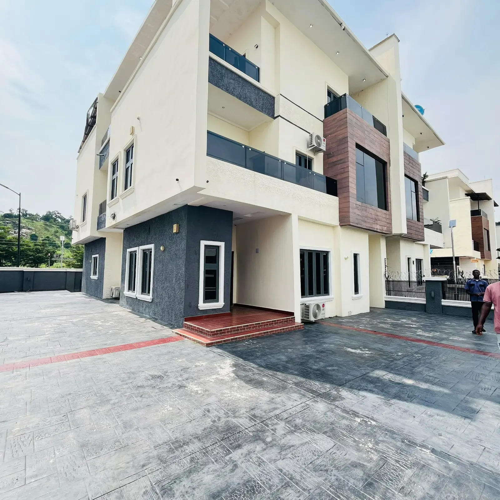 ✨ FULLY FINISHED SMART SEMI-DETACHED 4-BEDROOM DUPLEX + BQ IN IDU ✨